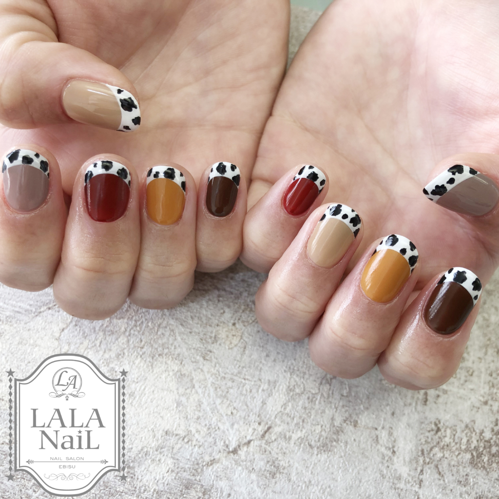 ダルメシアンフレンチネイル Lala Nail