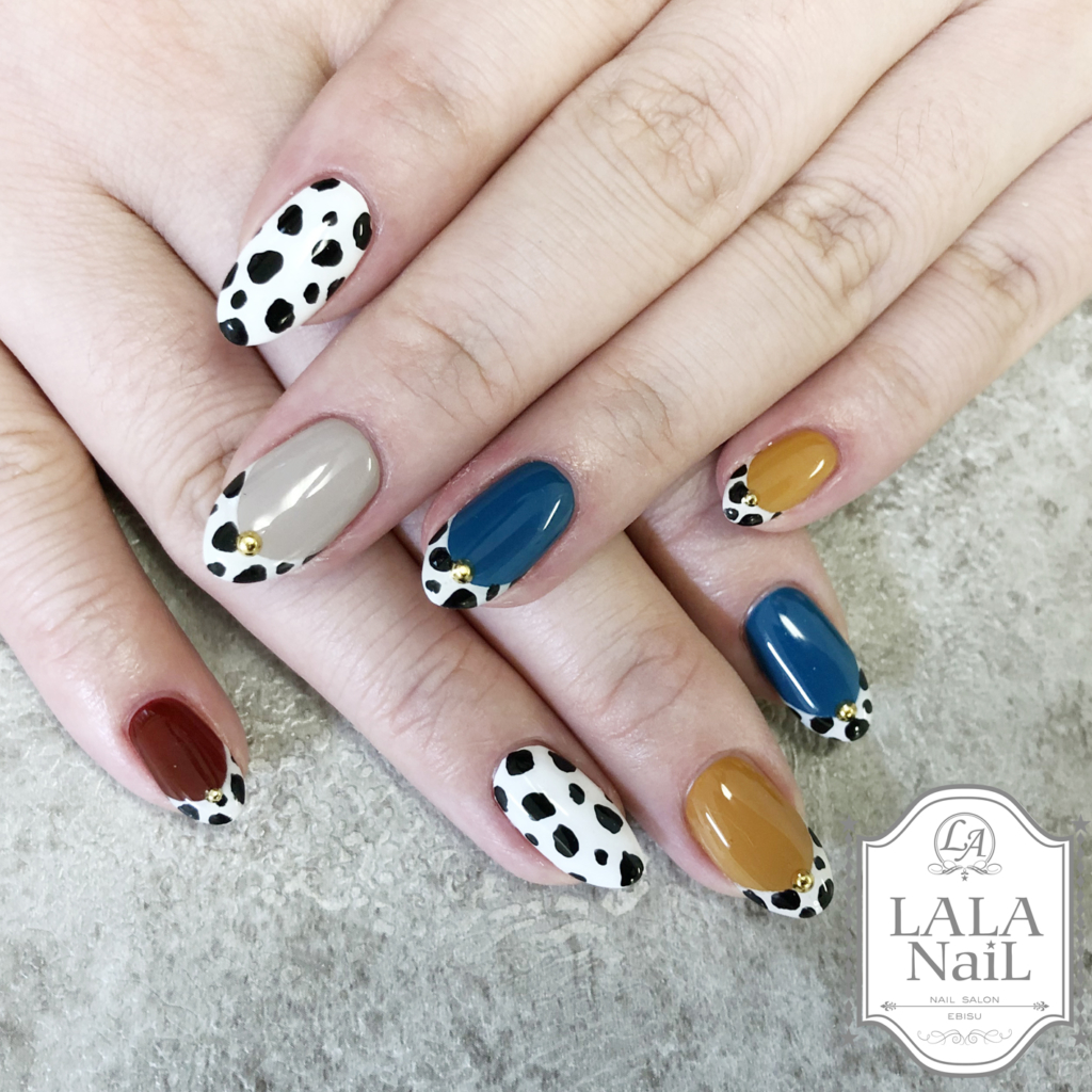 ダルメシアンフレンチネイル Lala Nail